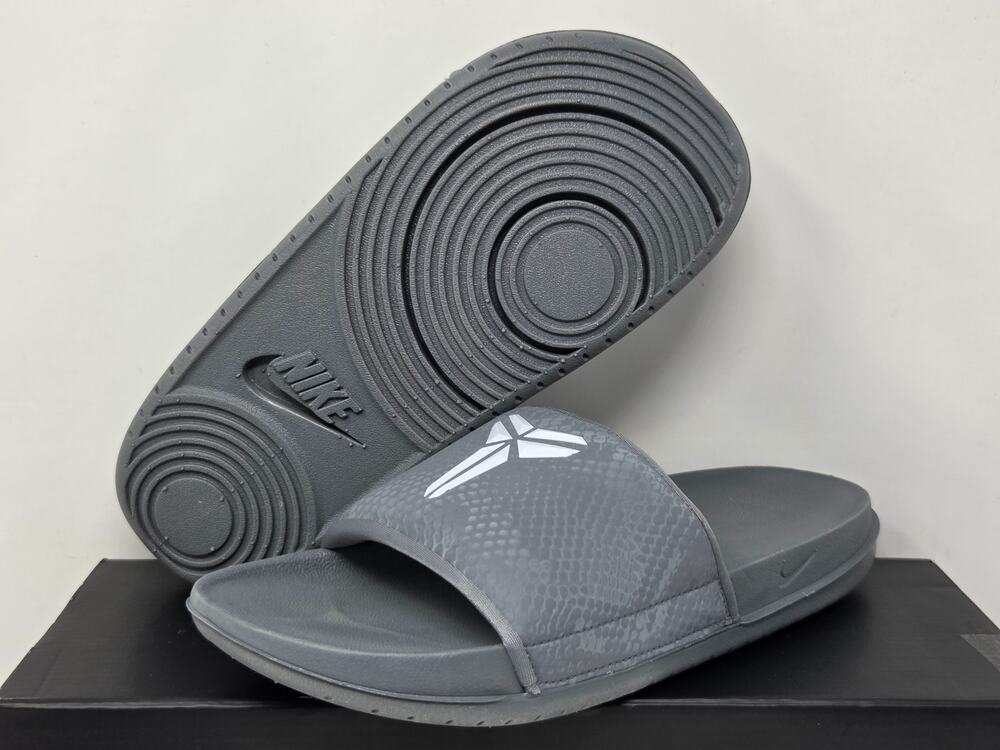 DS Nike Kobe Offcourt Slide COOL GREY IF2870-002